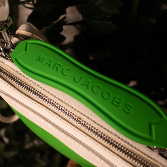 Marc Jacobs Lunch Box Bag (mint condition) - Picture 3 of 5